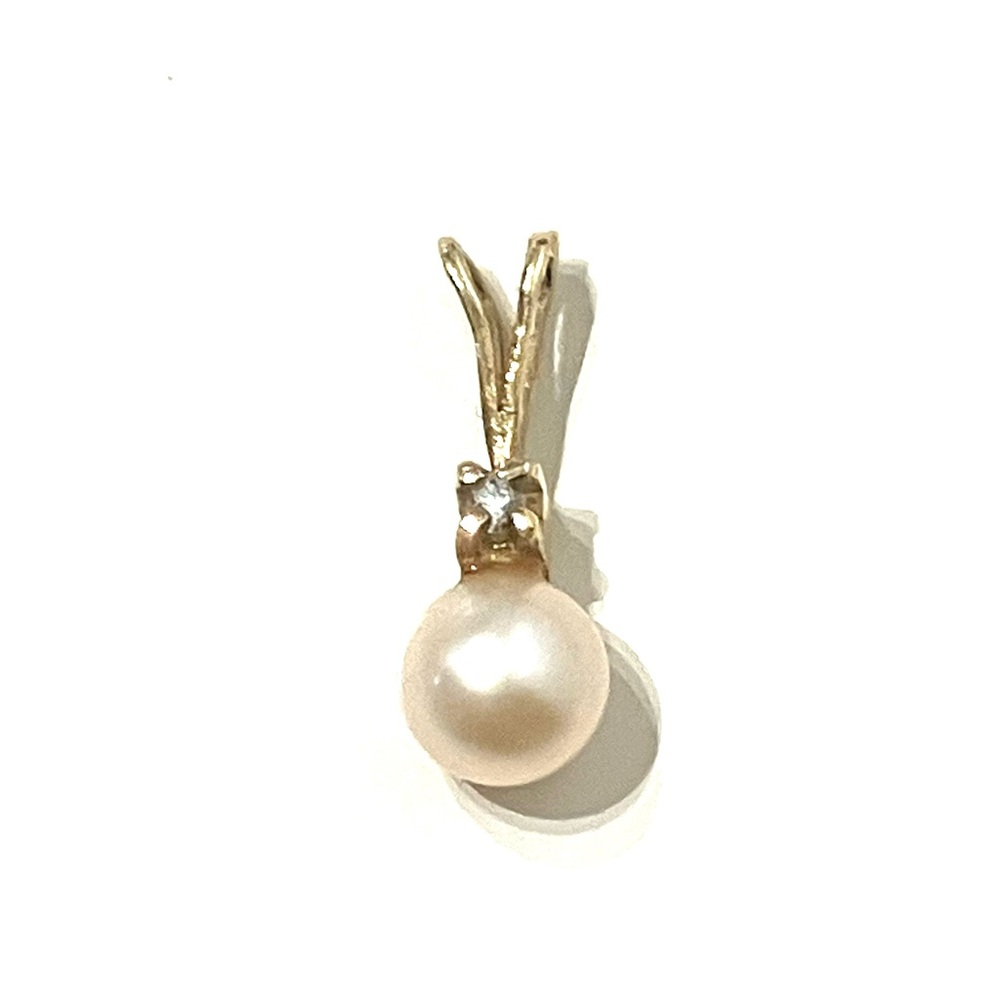 10K Gold Dainty Pearl Natural Diamond Pendant